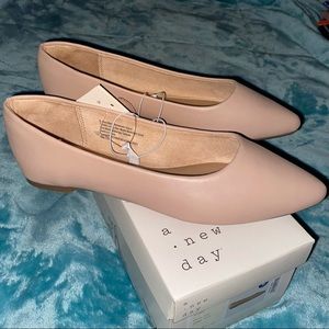 a new day AD601 Corinna Tan Pointed Toe Flats Shoes with Memory Foam New in box!